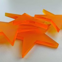 Stern | f&uuml;nfzackig |  aus satiniertem orange-transpartentem Acrylglas | 80 oder 90 mm