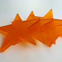 Stern | f&uuml;nfzackig |  aus satiniertem orange-transpartentem Acrylglas | 80 oder 90 mm
